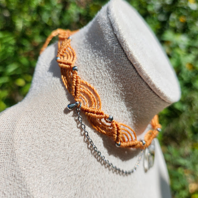 Collier ras-de cou macramé, coccinelle porte-bonheur